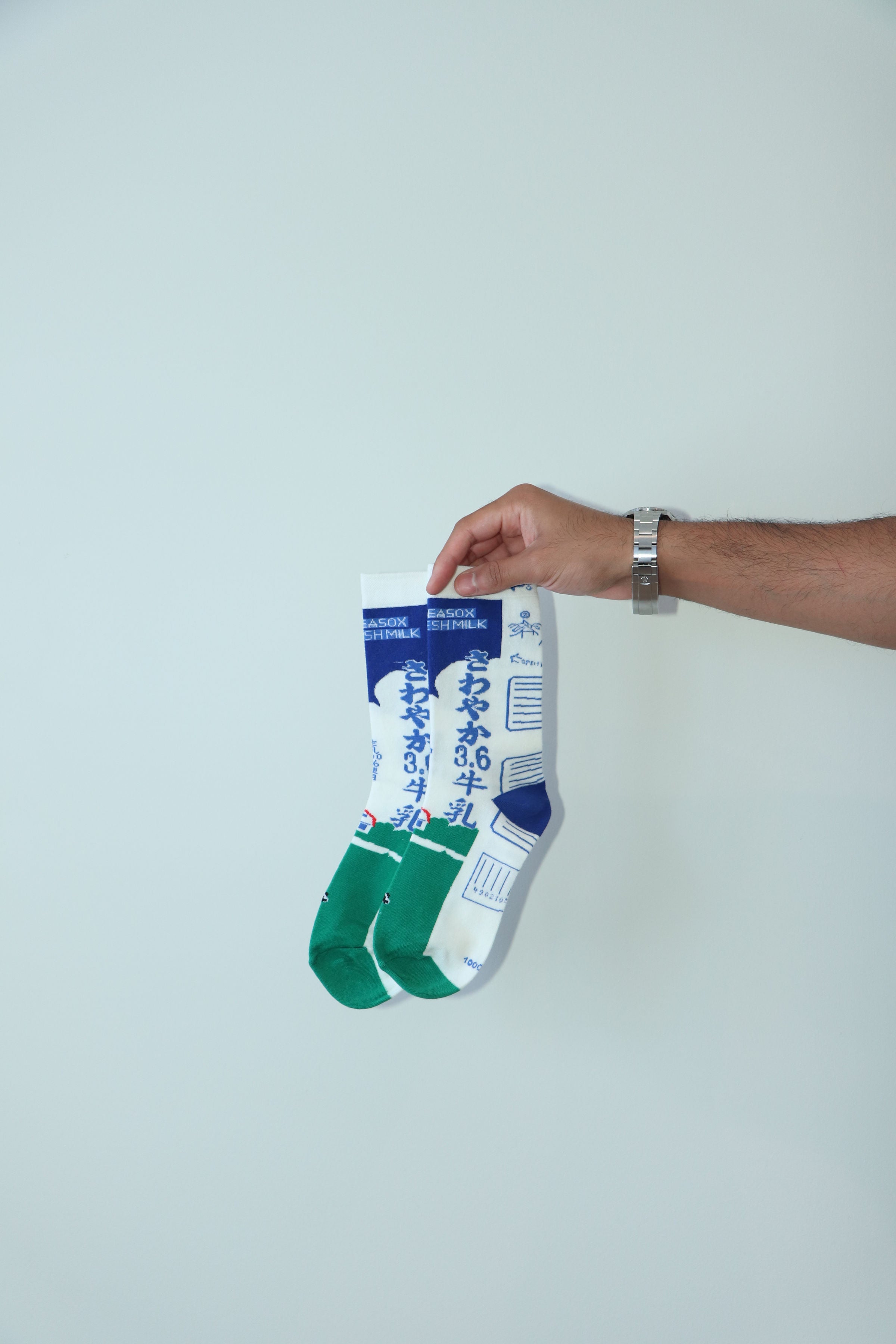 White Blue Contemporary Socks